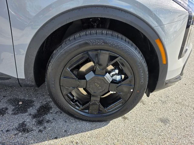 New 2026 Gray Kia X-Line image 11