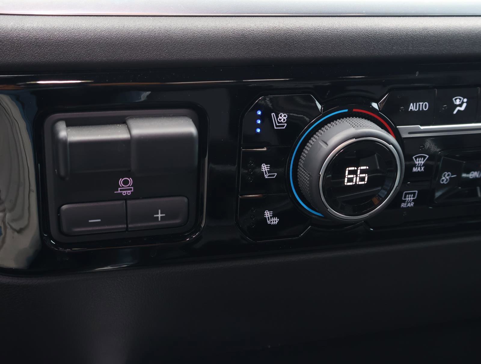 2025 Chevrolet Silverado 2500HD High Country - Photo 29