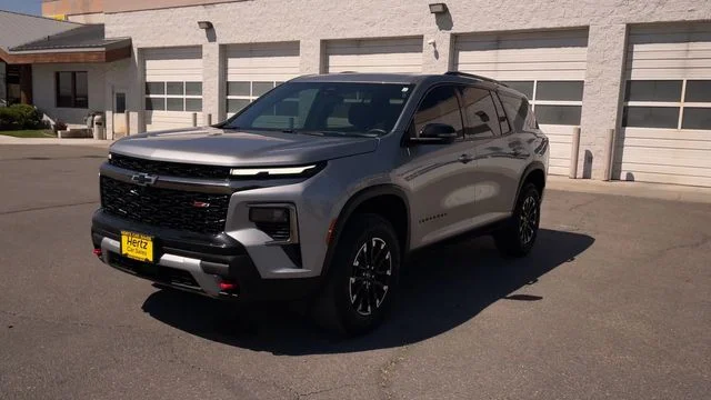 Used 2025 Gray Chevrolet Z71 image 5