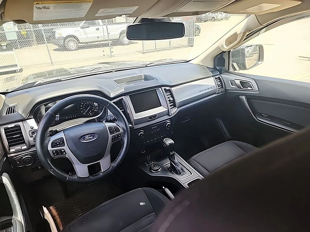 Used 2020 Shadow Black Ford XLT image 8