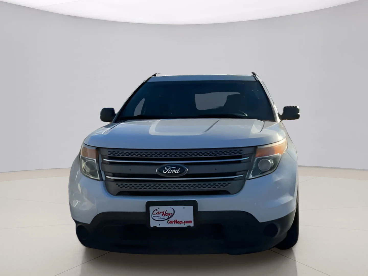 Used 2015 White Ford 4WD image 3