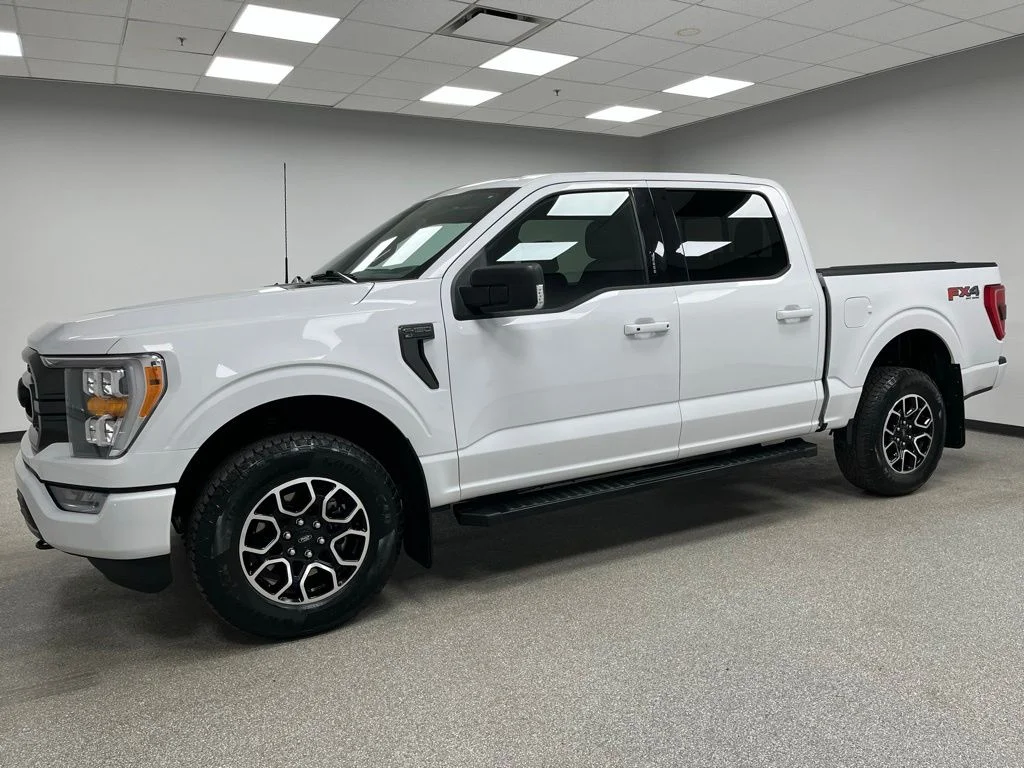 Used 2023 White Ford XLT image 6
