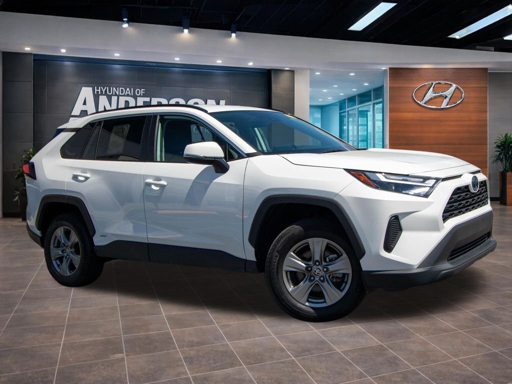 Used 2024 White Toyota XLE image 14