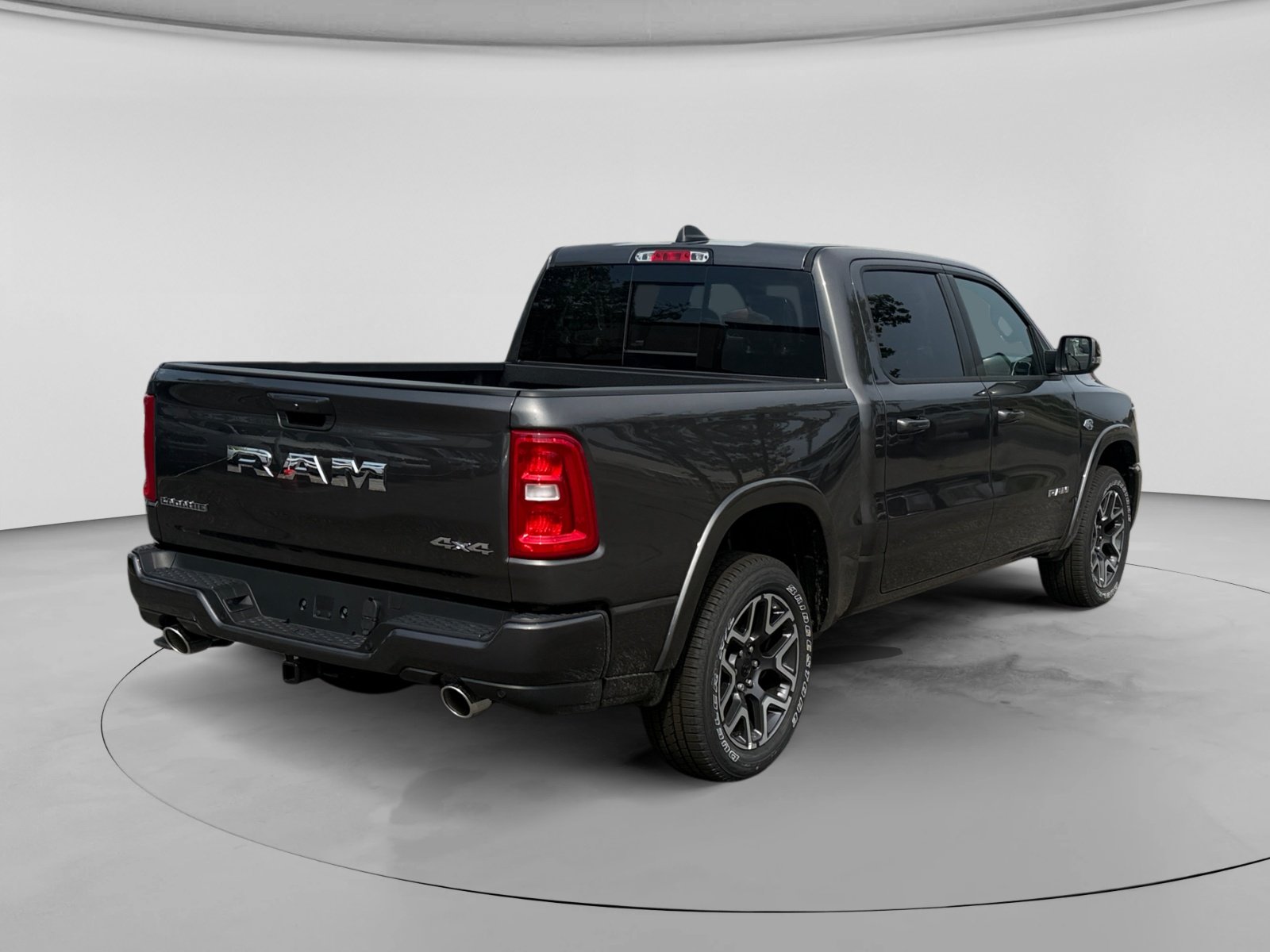 New 2026 Granite Crystal Metallic Clear-Coat Exterior Paint RAM Laramie image 5