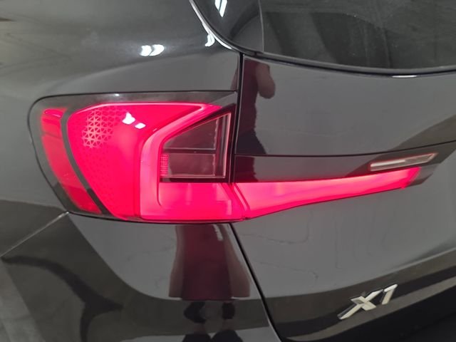 Certified Used 2025 Black Sapphire Metallic BMW xDrive28i image 28
