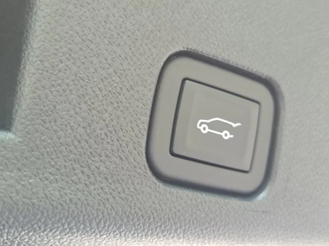 2026 GMC Acadia Denali Ultimate - Photo 13