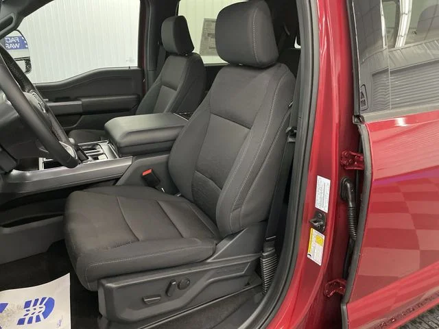 New 2026 Ruby Red Metallic Tinted Clearcoat Ford XLT image 11