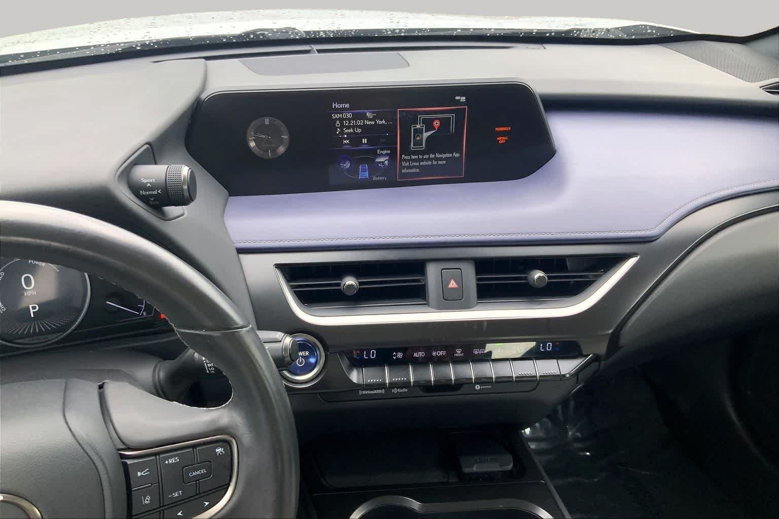 Used 2020 Silver Lining Metallic Lexus  image 7