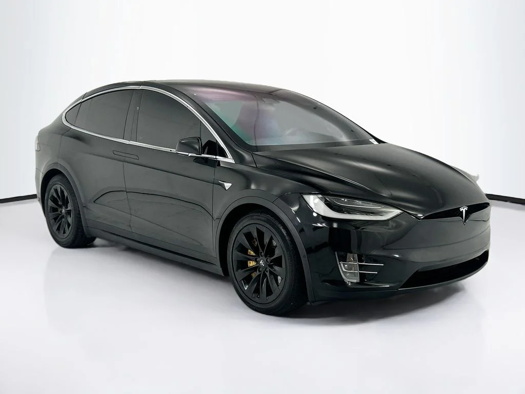 Used 2018 Black Tesla P100D image 9