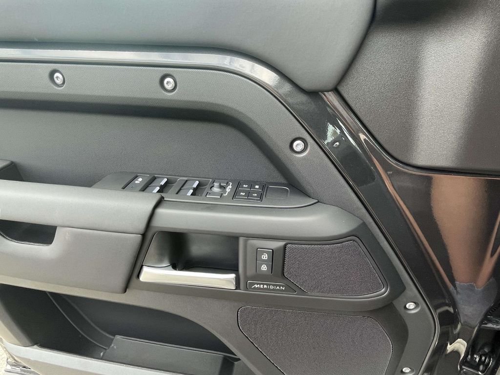 New 2026 Carpathian Grey Land Rover S image 31