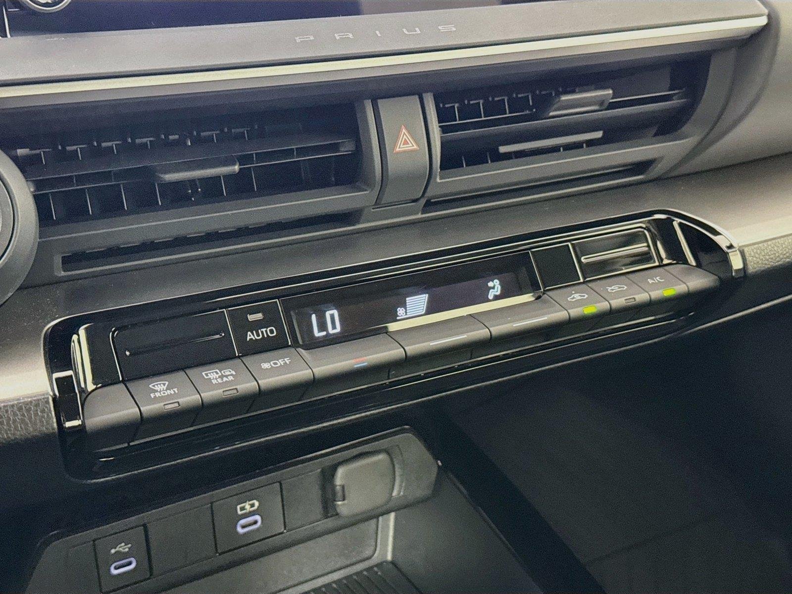 Used 2025 Wind Chill Pearl Toyota LE image 23