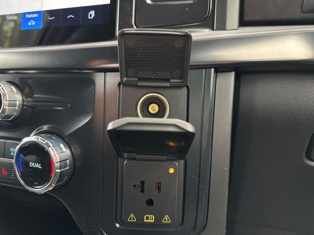 New 2025 Oxford White Ford Tremor® image 38