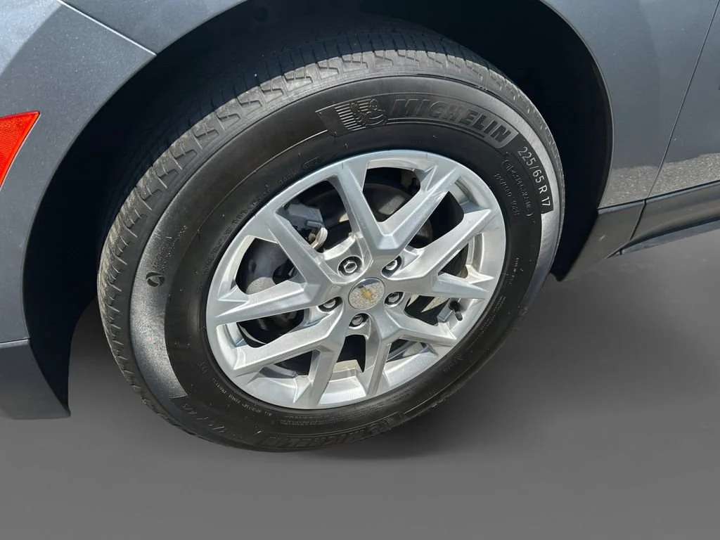 Used 2023 Sterling Gray Metallic Chevrolet LT image 15