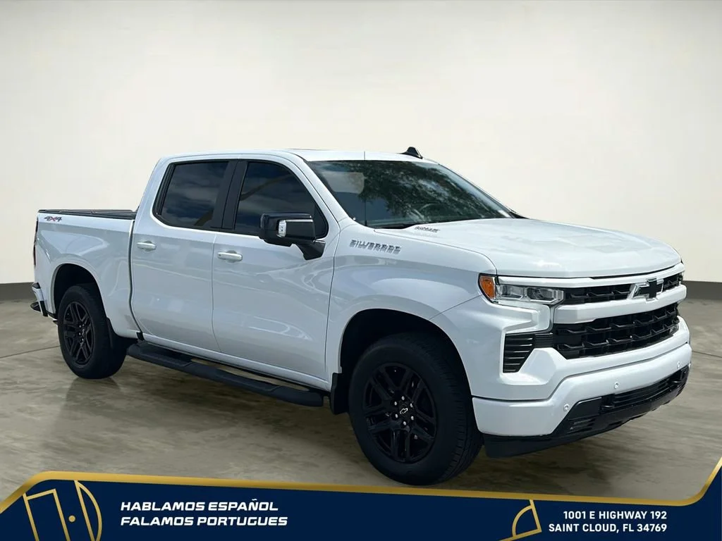 Used 2026 Summit White Chevrolet RST image 8
