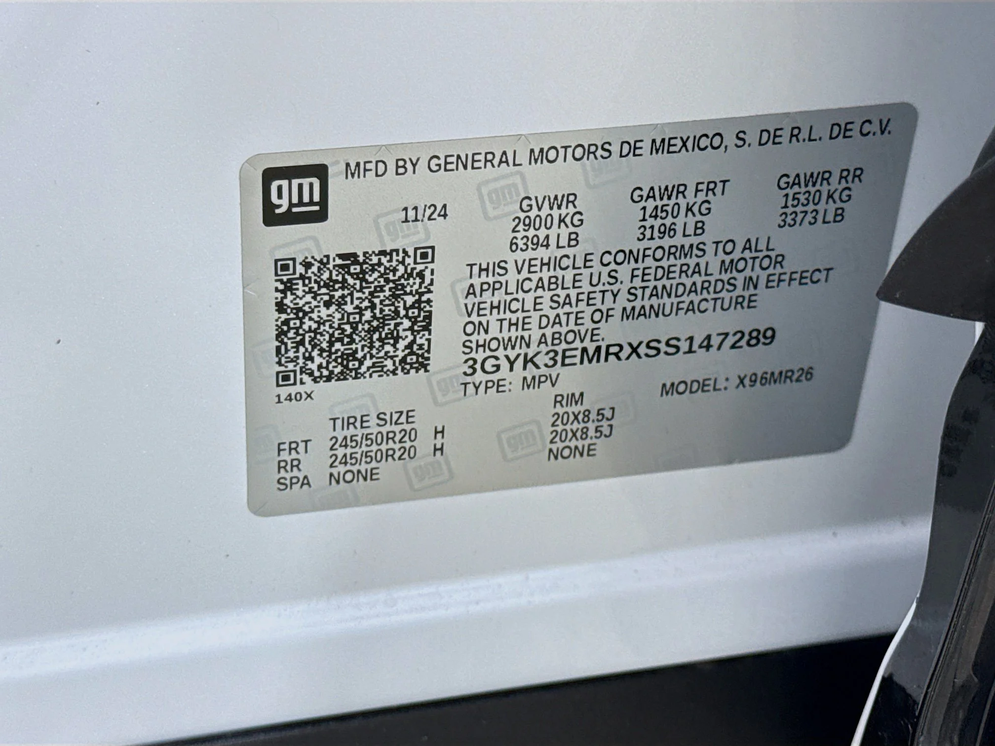 Used 2025 Crystal White Tricoat Cadillac Sport 1 image 36