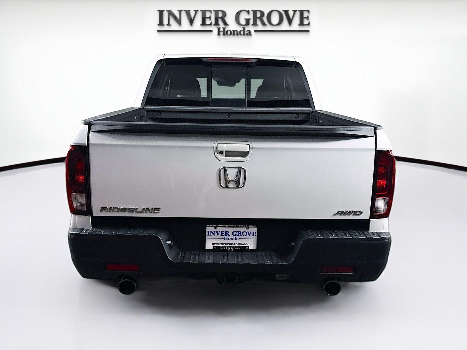 Used 2023 Lunar Silver Metallic Honda RTL image 6