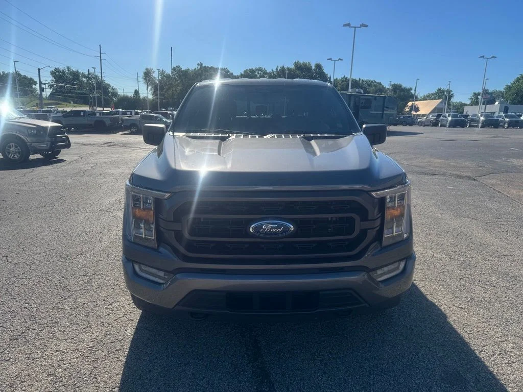 Used 2023 Gray Metallic Ford XLT image 2