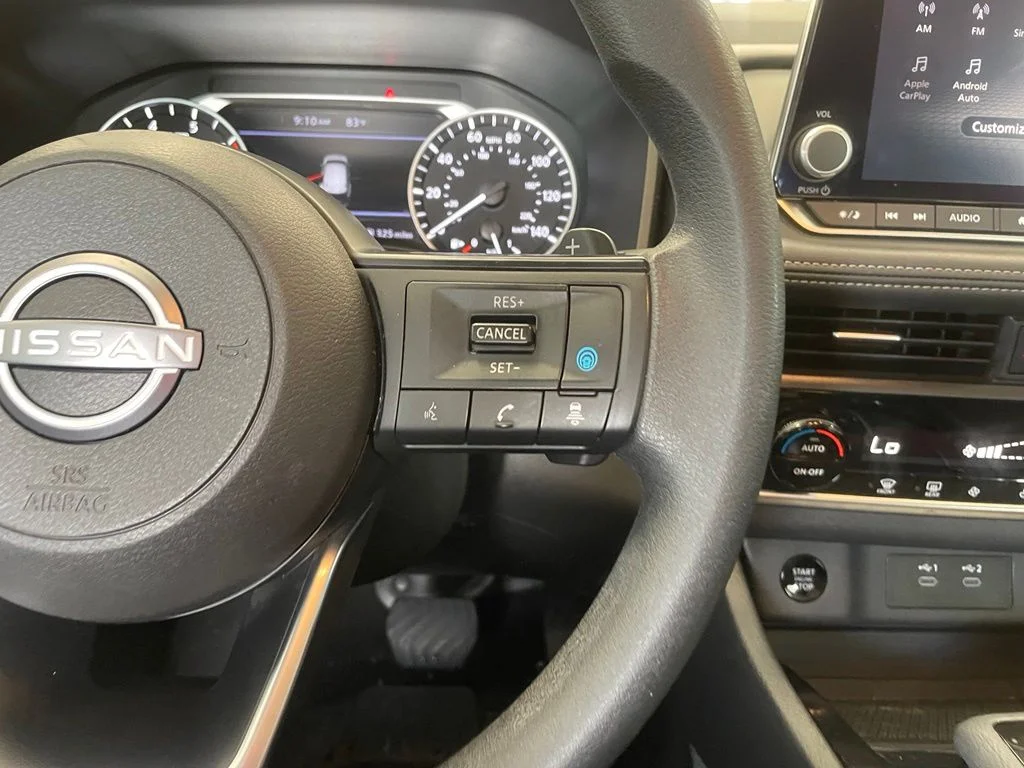 Used 2024 Gray Nissan SV image 14