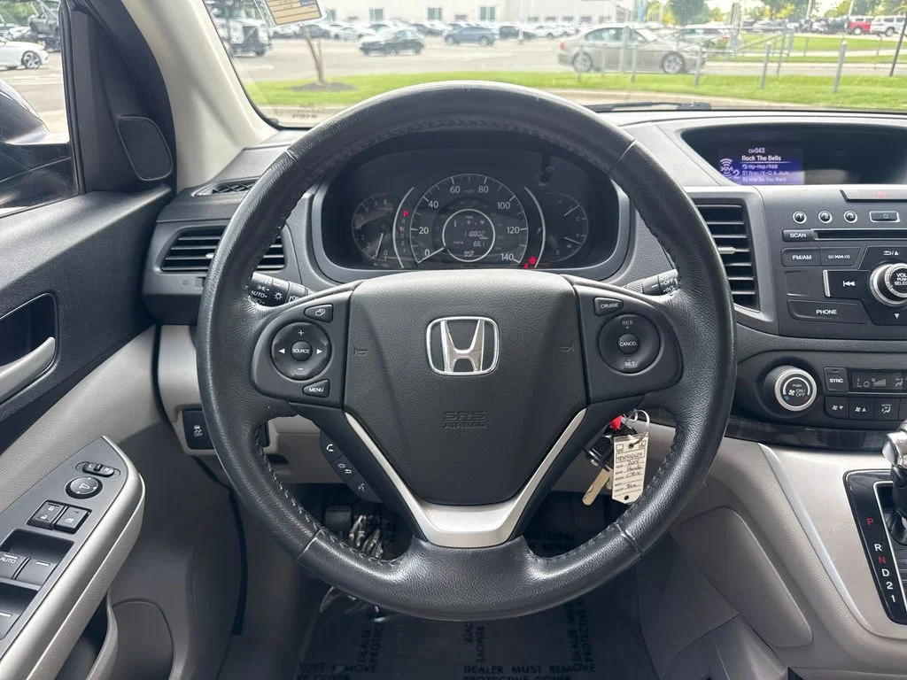 Used 2014 Twilight Blue Metallic Honda EX-L image 19