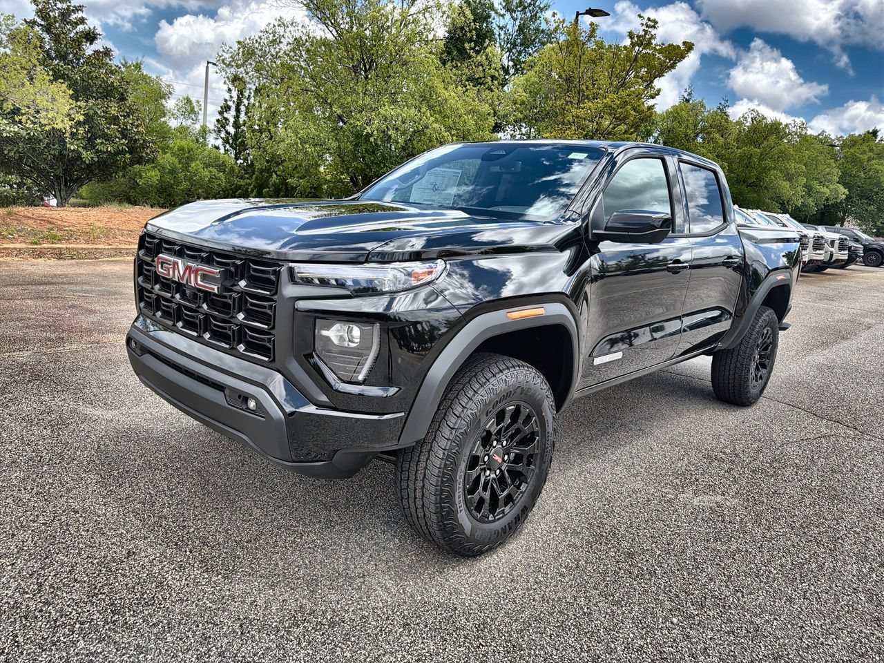 New 2026 Onyx Black GMC Elevation image 4