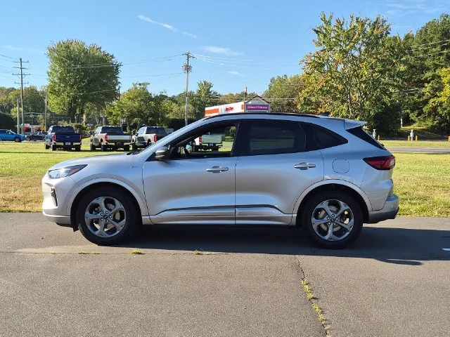 Used 2023 Silver Ford ST-Line image 10