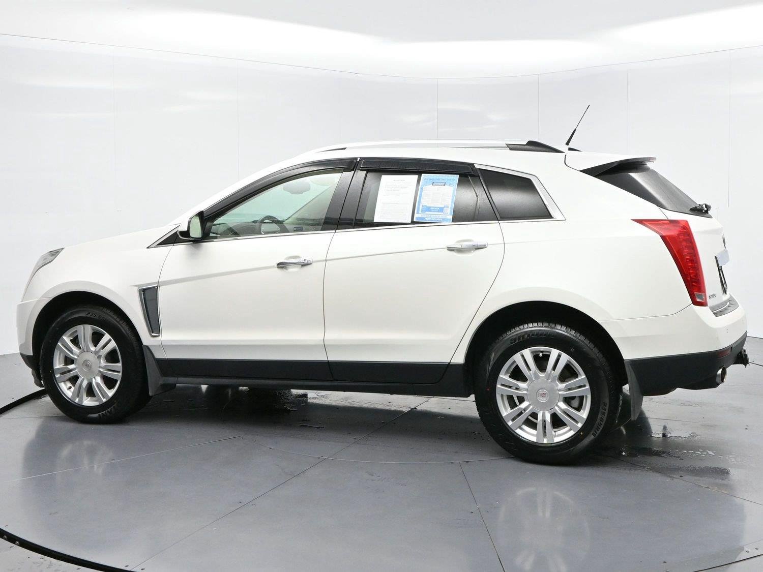 Used 2014 Platinum Ice Tricoat Cadillac Luxury Collection image 5