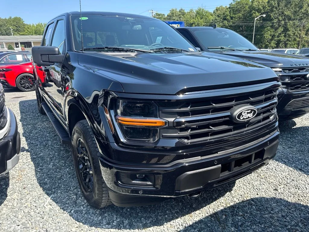 Used 2024 Black Ford XLT image 2