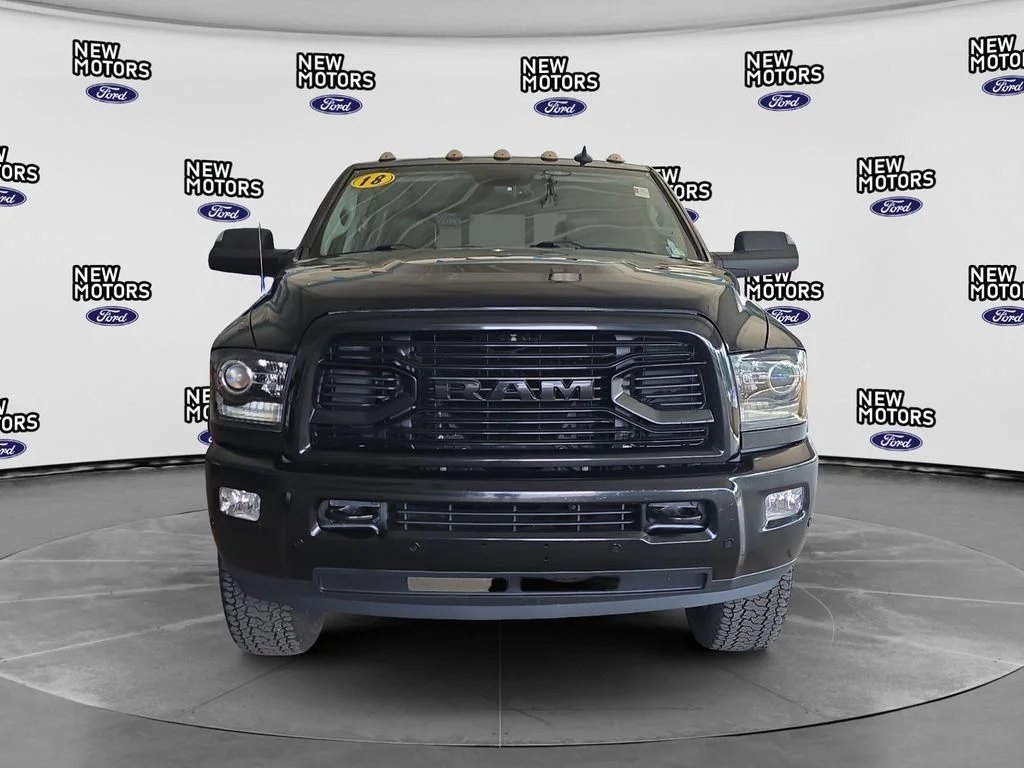 Used 2018 Brilliant Black Crystal Pearlcoat Ram Laramie image 7
