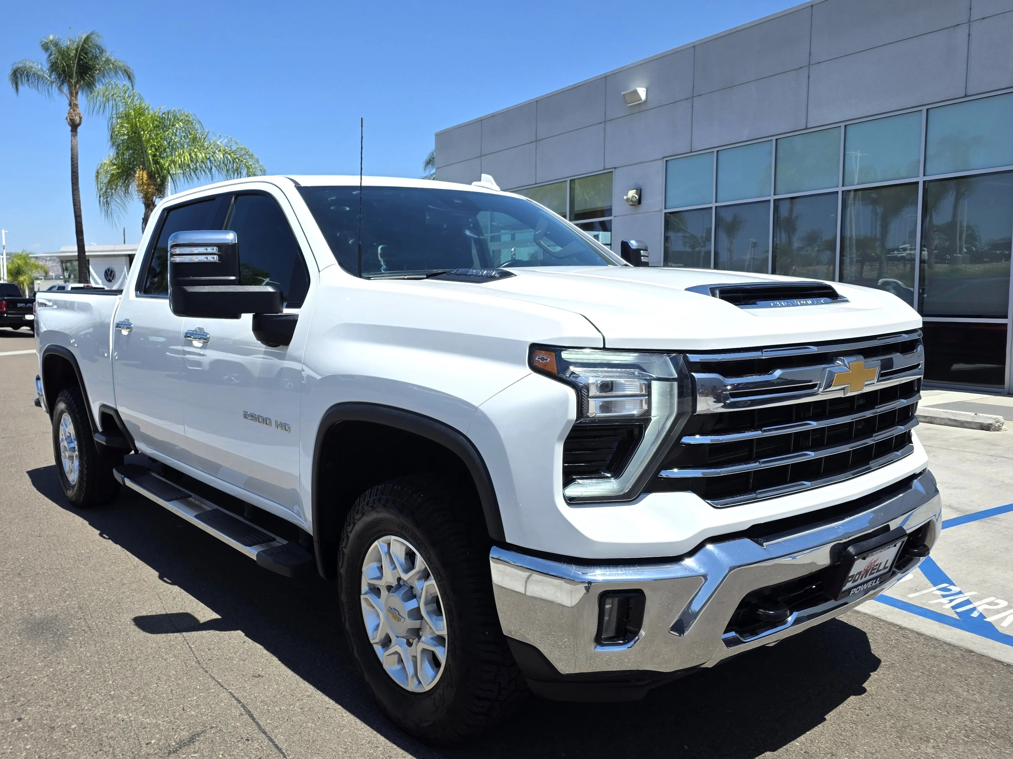 Used 2024 Summit White Chevrolet LTZ image 6