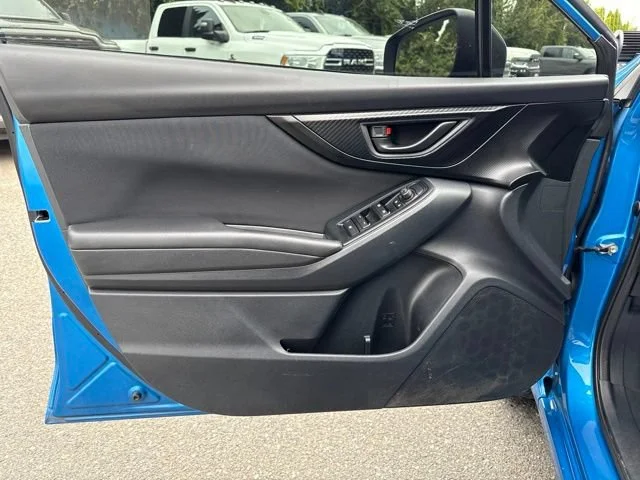 Used 2020 Ocean Blue Pearl Subaru Base image 24