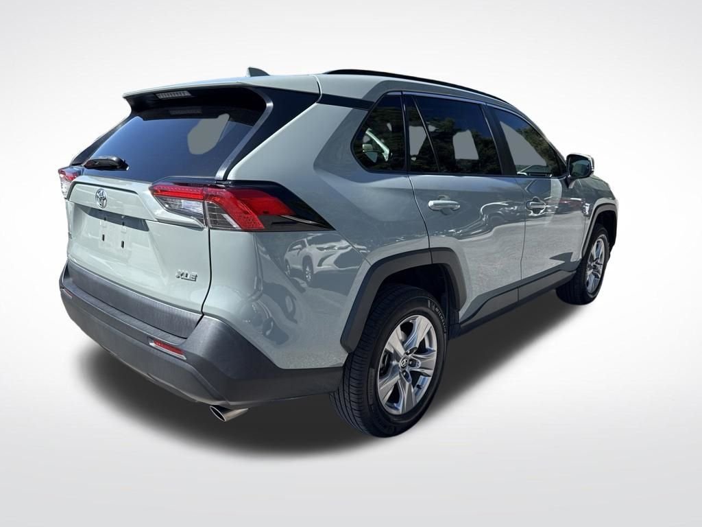 Used 2022 Gray Toyota XLE image 3