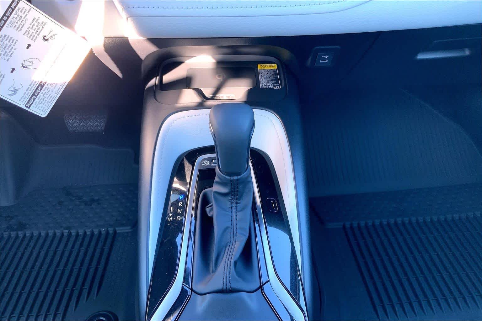 New 2026 Midnight Black Metallic Toyota SE image 18
