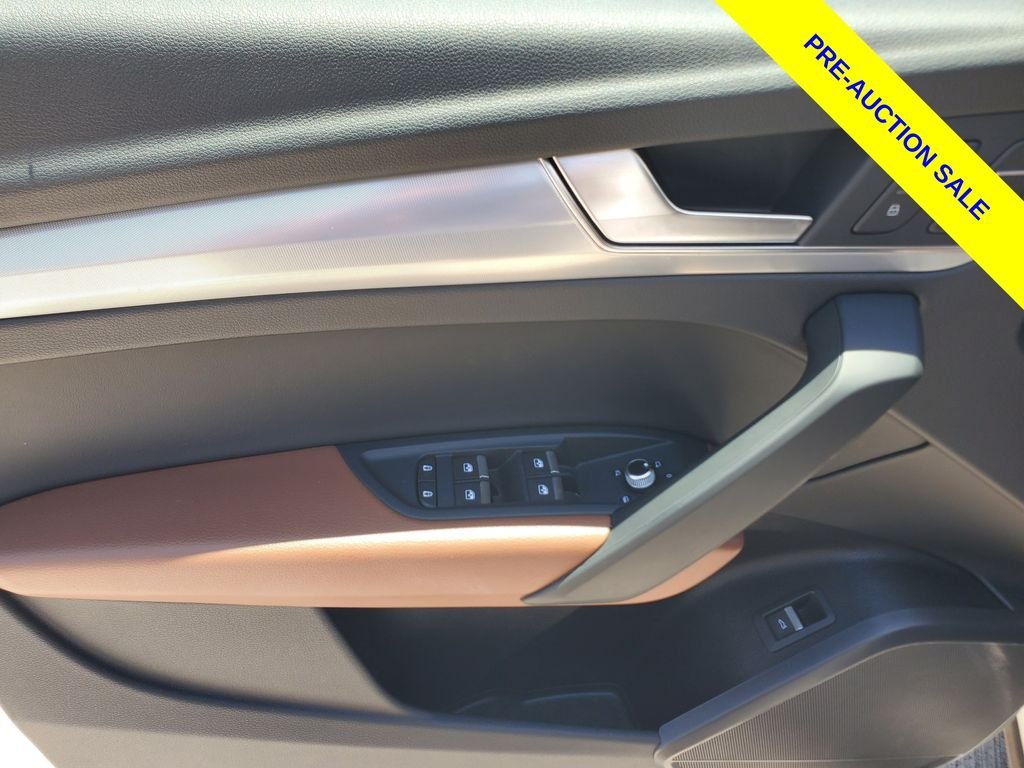 Used 2025 White Audi  image 19