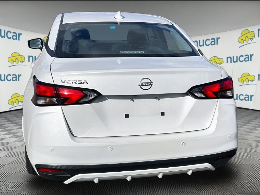 Used 2025 White Nissan 1.6 SV image 3