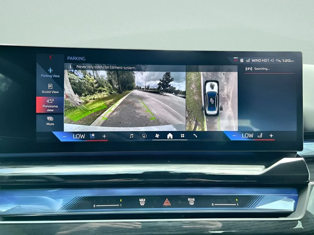 2025 BMW i5 M60 - Photo 21