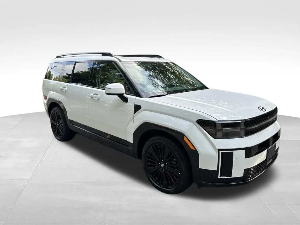 Used 2026 White Hyundai Calligraphy image 8