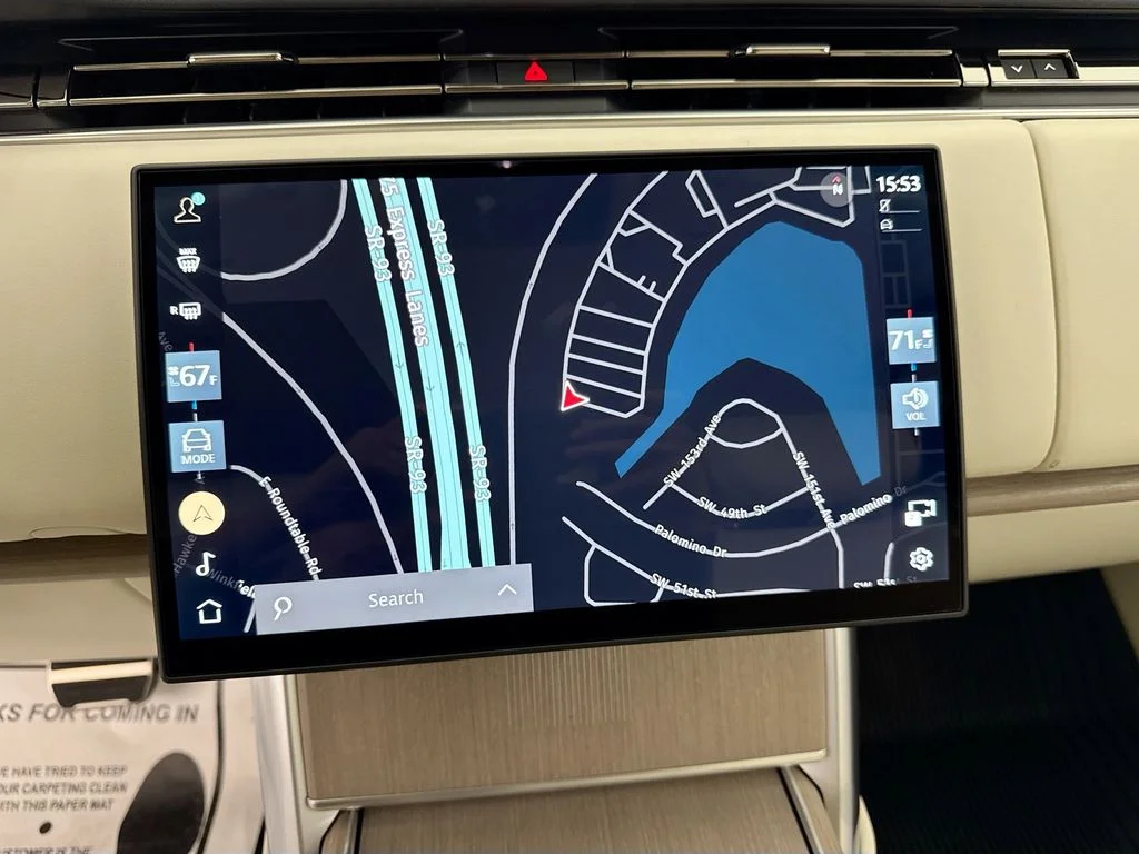 New 2026 Varesine Blue Land Rover Autobiography image 13