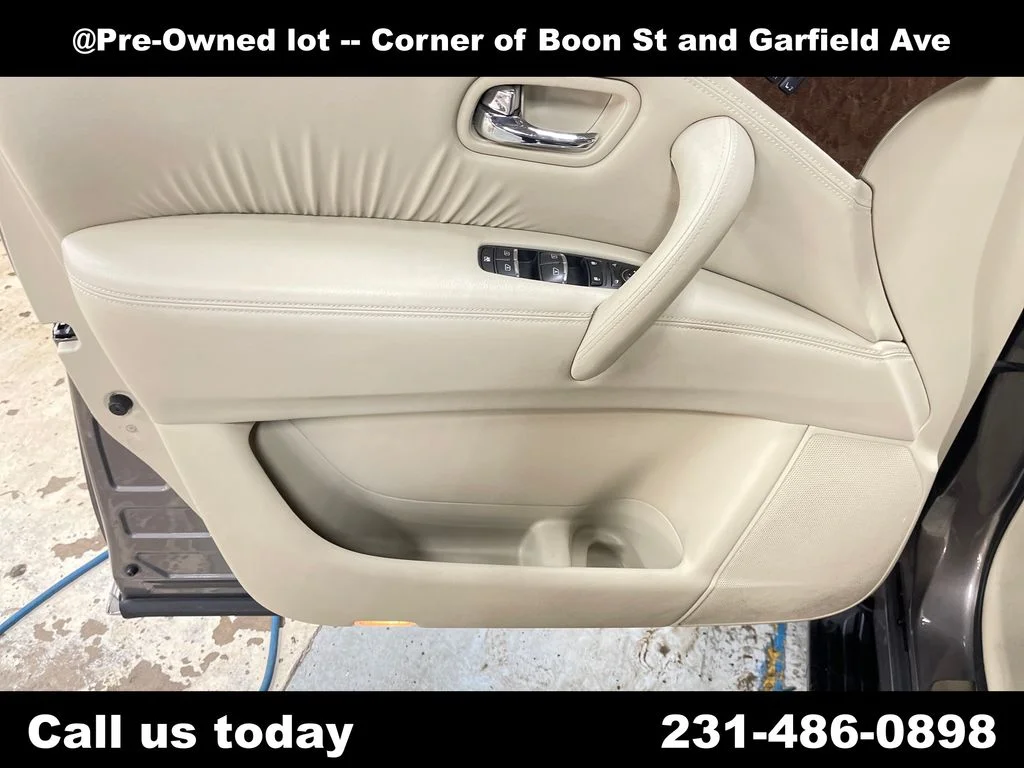 Used 2015 Gray INFINITI Base image 16