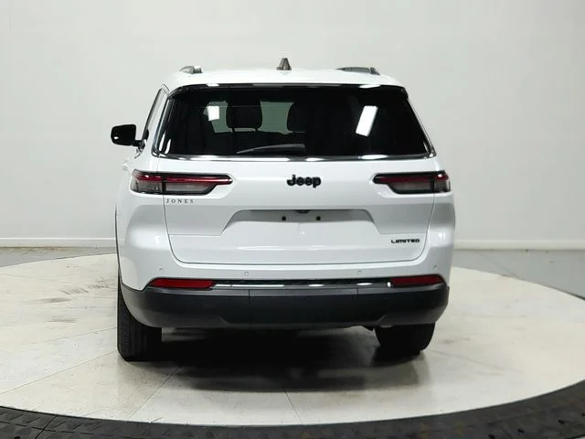 Used 2023 White Jeep Limited image 7