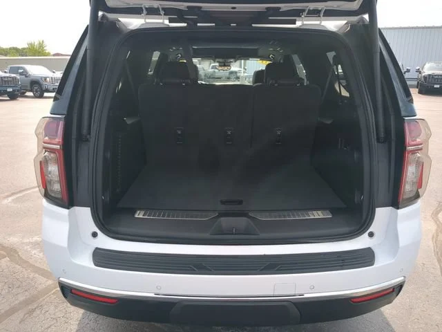 Used 2023 SUMMIT WHITE Chevrolet Premier image 28