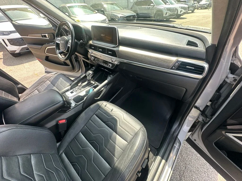 Used 2022 Gray Kia SX image 34
