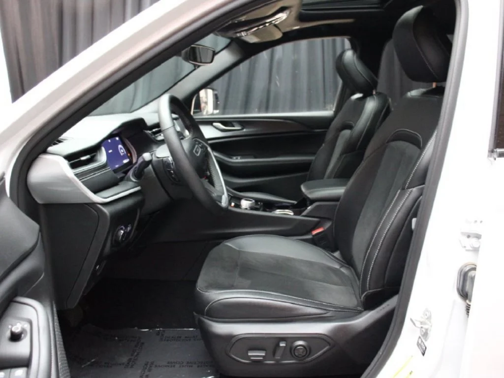 Used 2023 Bright White Clearcoat Jeep Altitude image 20