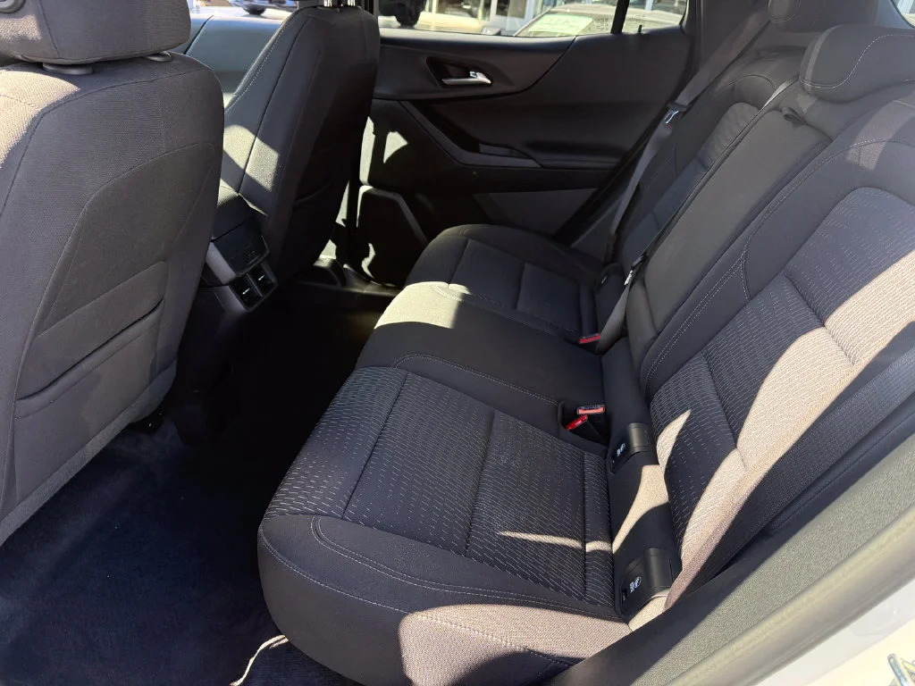 Used 2026 Summit White Chevrolet LT image 22