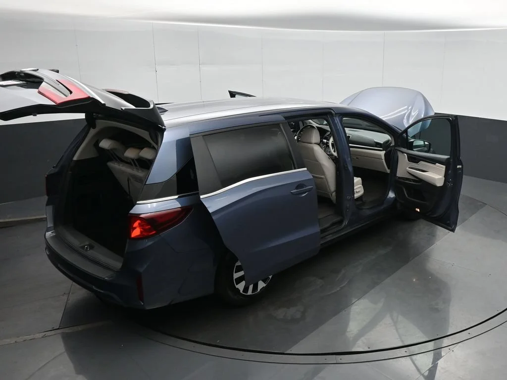Used 2025 Black Honda EX-L image 40