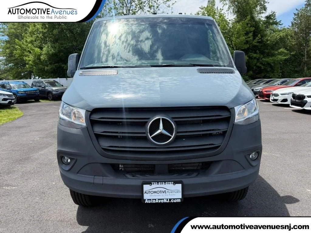 2024 Mercedes-Benz Sprinter 2500 144 WB 4x4's photo