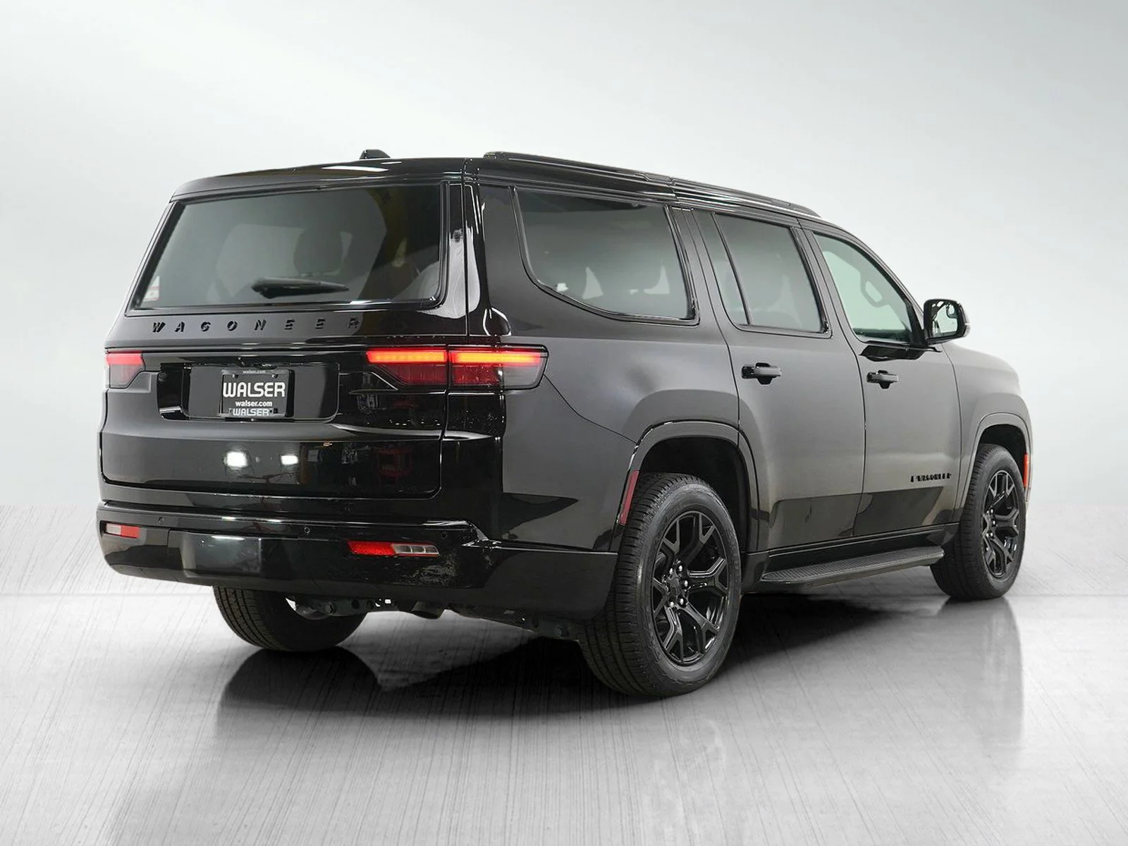 Used 2024 Diamond Black Crystal Pearlcoat Jeep Series II image 6