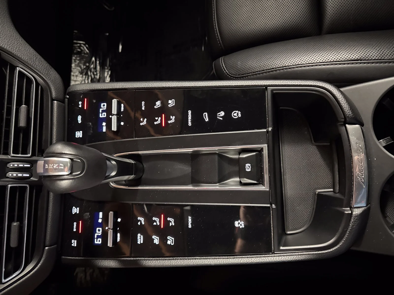 2024 Porsche Macan Base - Photo 19