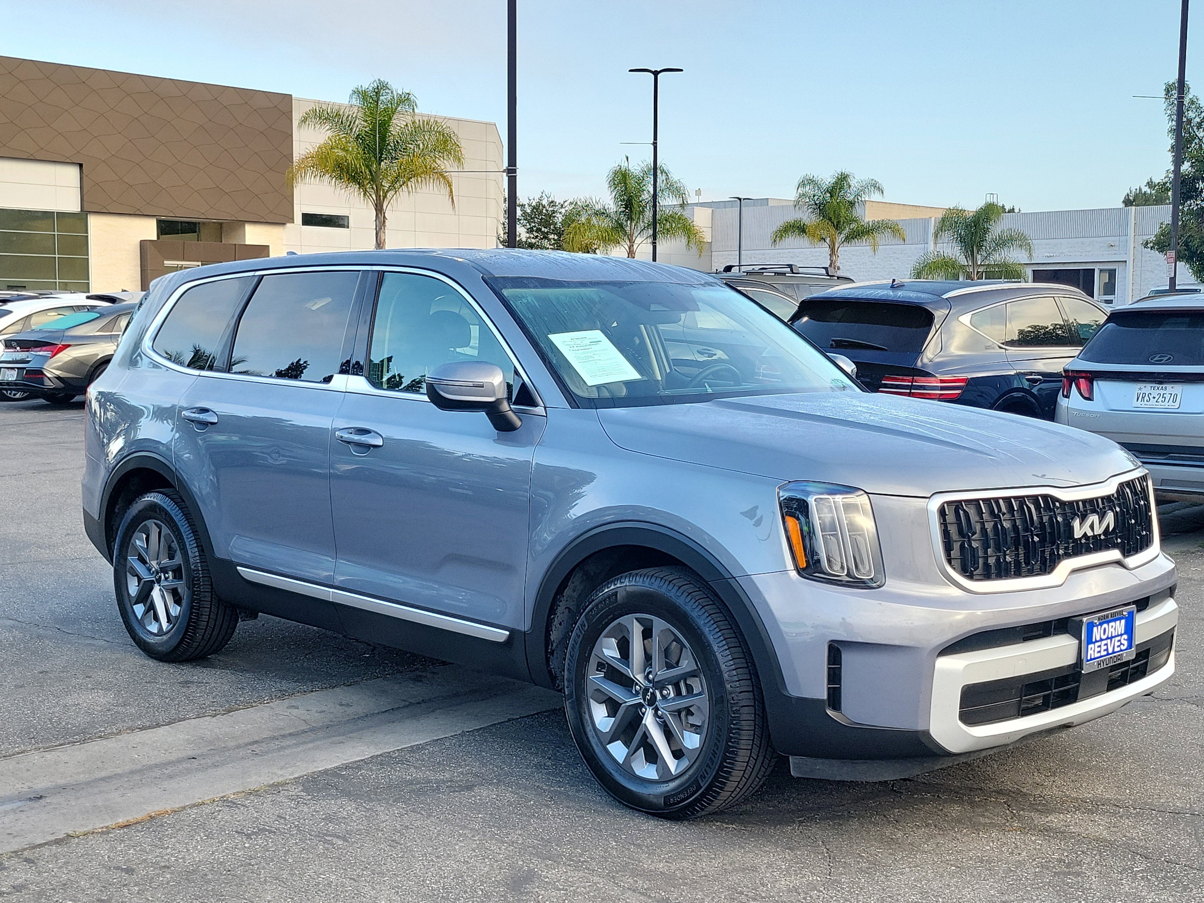 2025 Kia Telluride LX - Photo 28