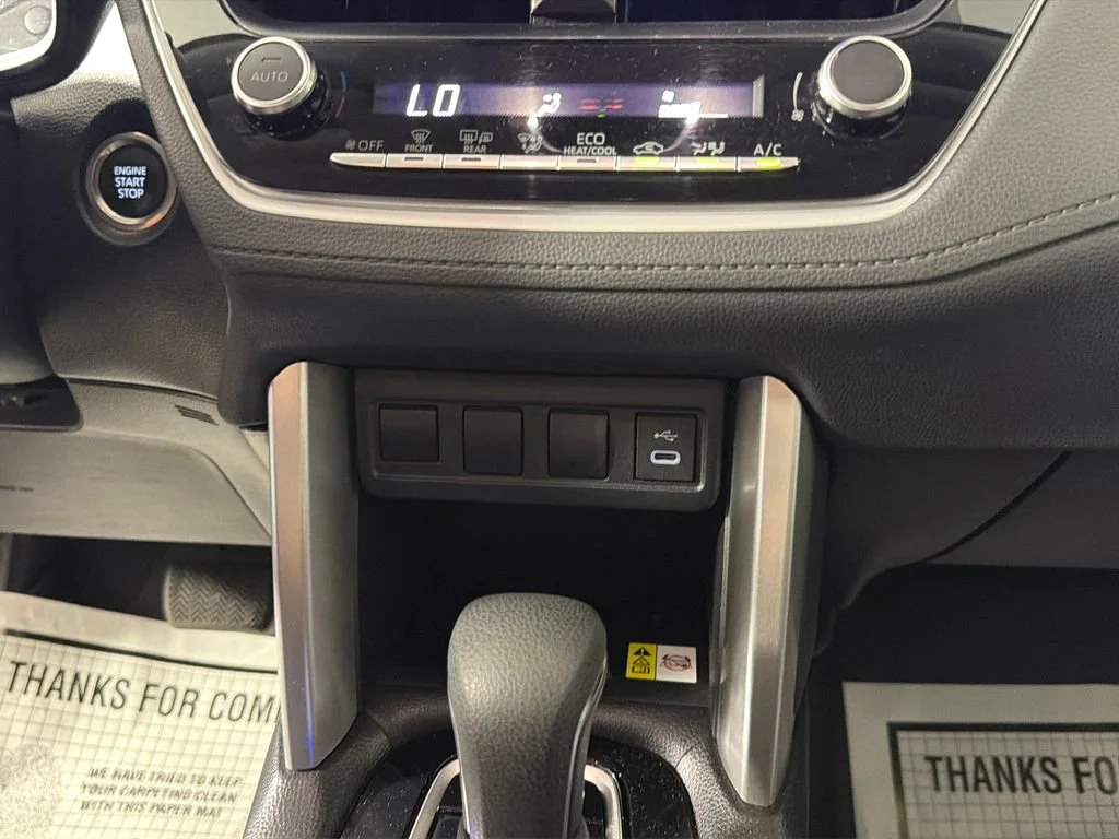 2023 Toyota Corolla Cross LE - Photo 23