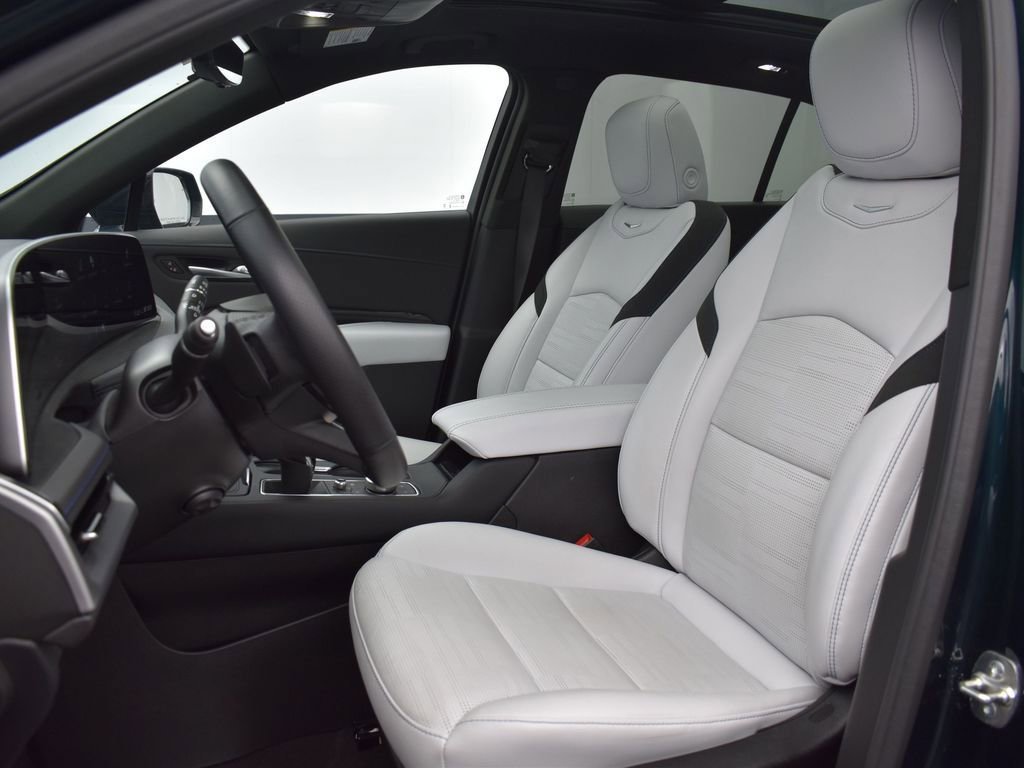 2025 CADILLAC XT4 - Image 11